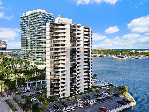 3rd image of 1200 S Flagler Drive #1602