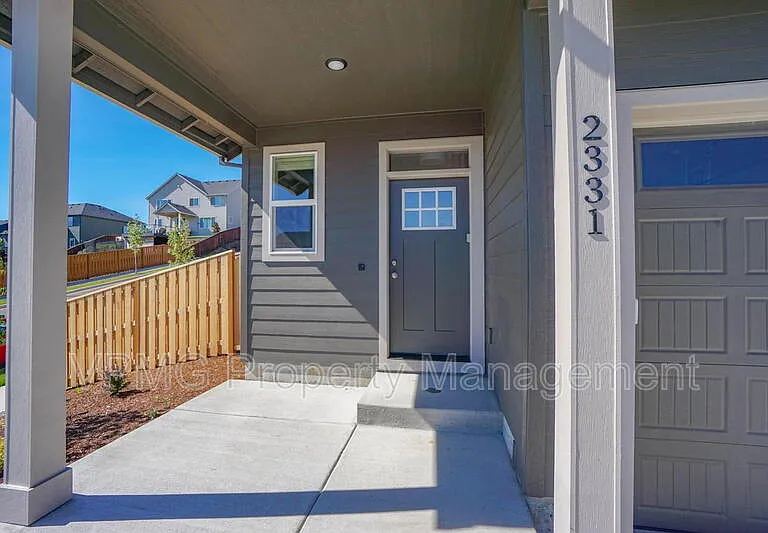 2331 E Otter Loop — Photo 2