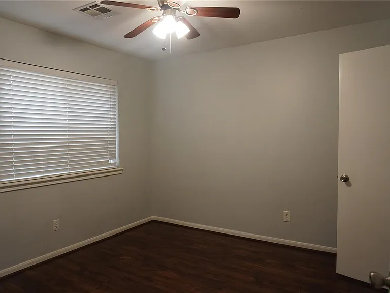 10703 Wickersham Ln — Photo 25