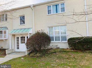 2912 Peyton Randolph Dr APT 102, Falls Church, VA 22044