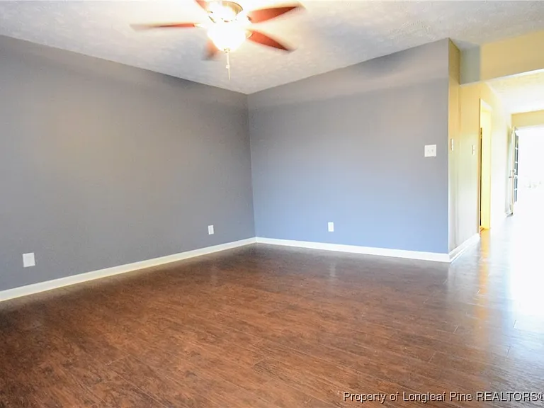 6604 Bonnie Bell Ln — Photo 4