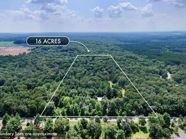 817 Elk Dr, Adams, WI 53910