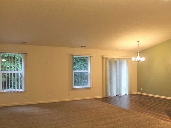 4th image of 3076 Goddard Ct