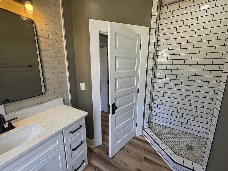 118 Hawkins Ave #102 — Photo 10