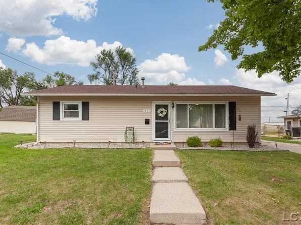 311 March Dr, Adrian, MI 49221