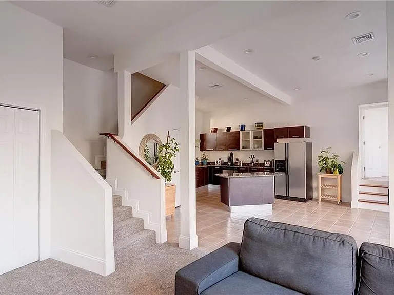 4 Weeden St #1 — Photo 4