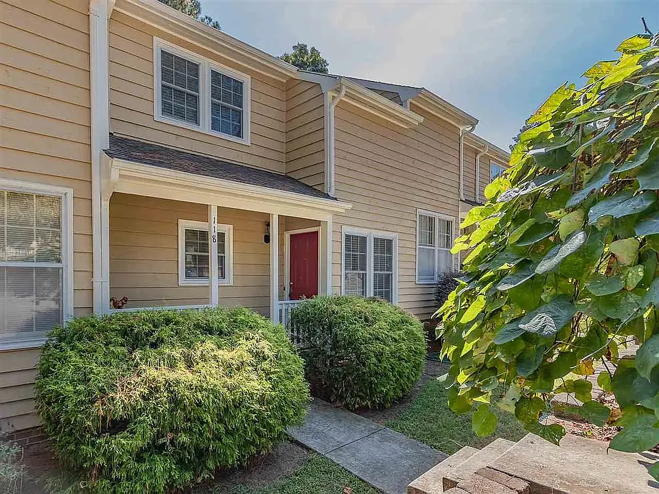 118 Weathersfield Dr