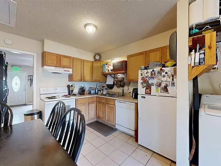 1211 Georgia St — Photo 6