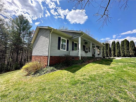 2nd image of 2697 Elledge Mill Rd