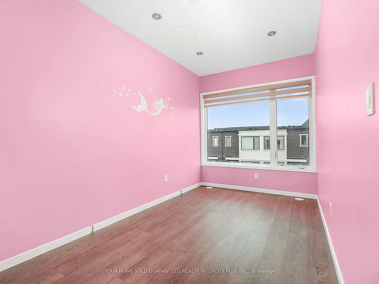 3910 Major Mackenzie Dr — Photo 36