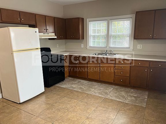 2nd image of 611 W Green Dr APT A