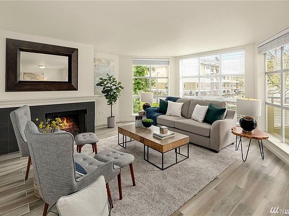 3rd image of 424 102nd Ave SE APT 102