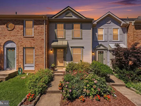 6526 Skylemar Trl, Centreville, VA 20121