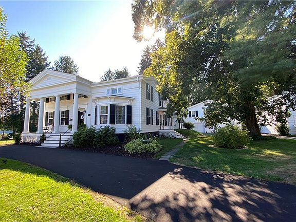 3rd image of 68 Syracuse St