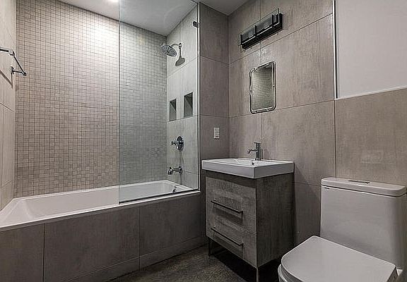 5th image of 410 Tompkins Ave #4B