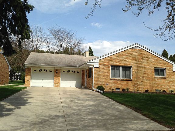 Each tenant has private entrance from attached garage