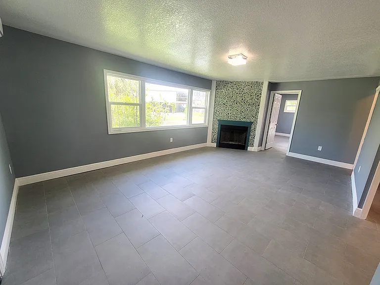 7222 Tropical Dr — Photo 12