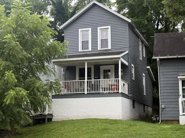 37 N Lancaster St, Athens, OH 45701
