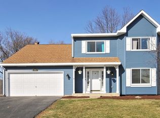 1121 Wishing Well Ln, Naperville, IL 60564