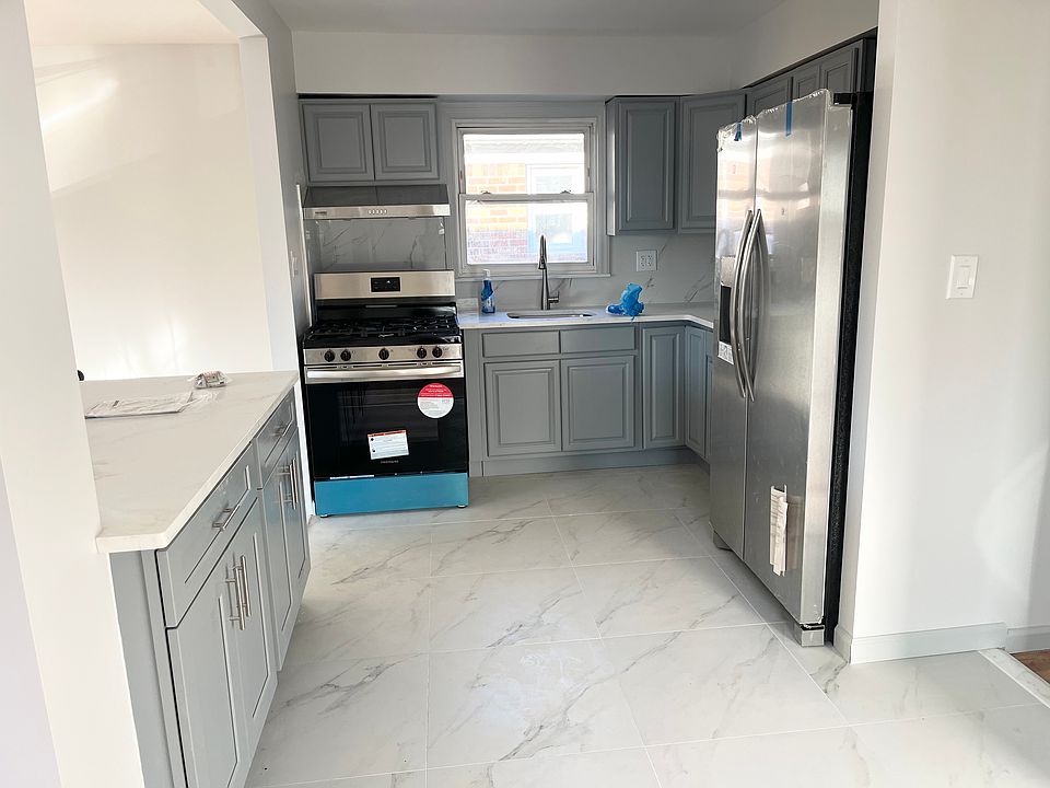 1st image of 15167 19th Ave #2