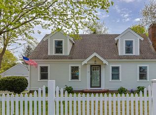 77 Center St, Dennis Port, MA 02639