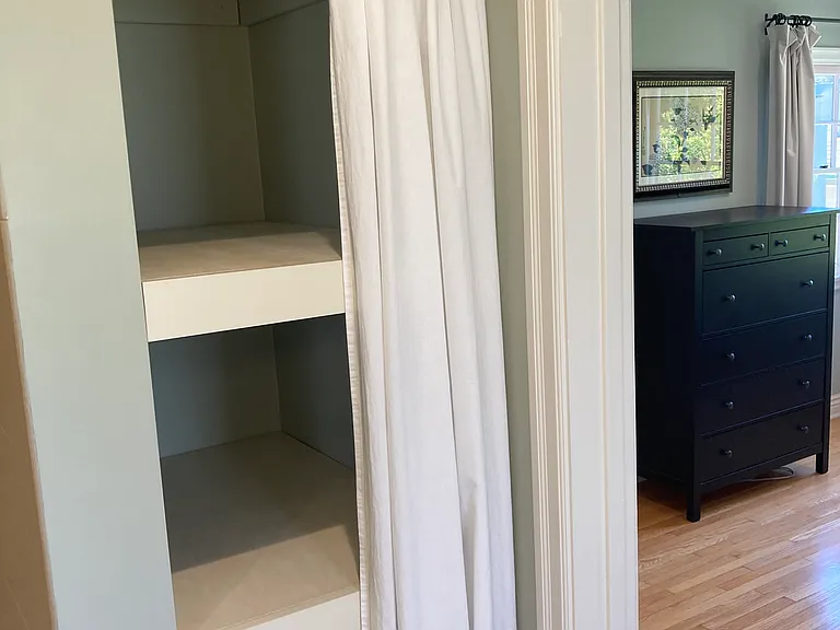 Storage space in bathroom