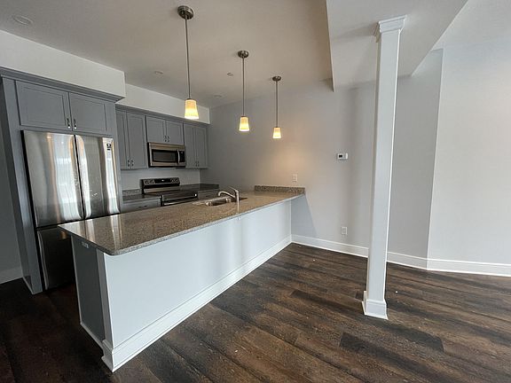 4th image of 15 Park St #206