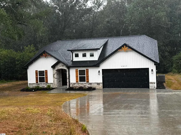 1037 W Broad St, Iva, SC 29655