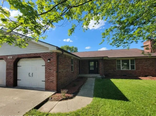 724 Iroquois Dr, Anderson, IN 46012