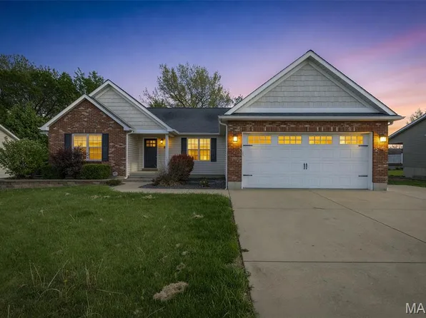 620 Braning Dr, Farmington, MO 63640