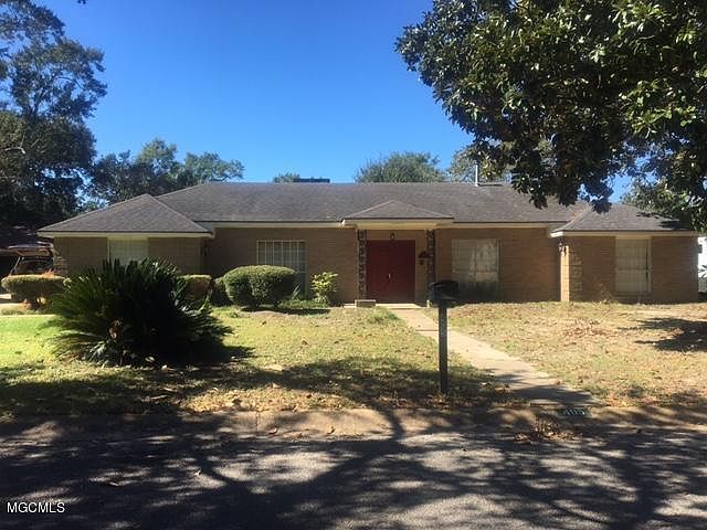 1st image of 405 Melissa Dr