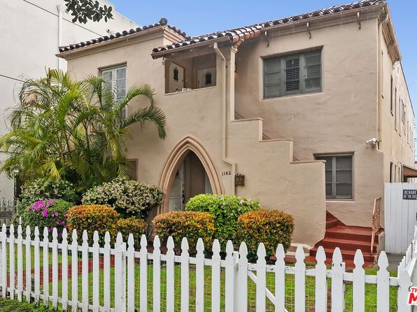 1142 S Clark Dr APT 4