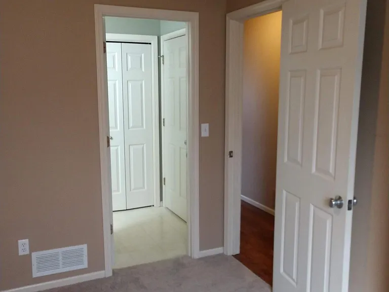 1921 Beechmont Dr — Photo 10