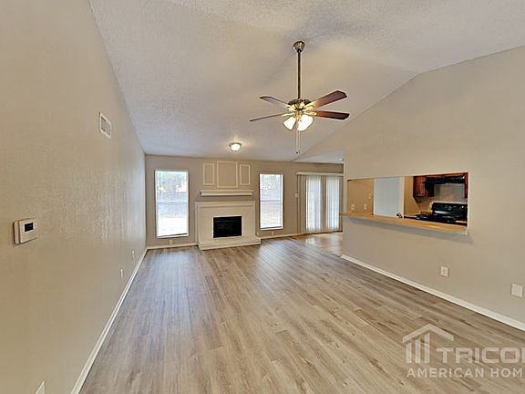 3rd image of 4220 Annies Ln