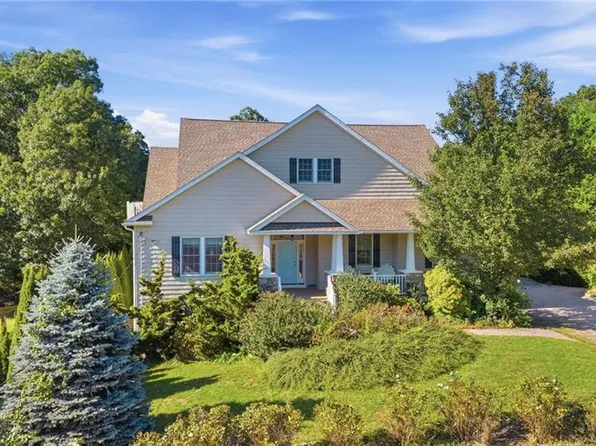 14 Mary Lou Ave, Westerly, RI 02891