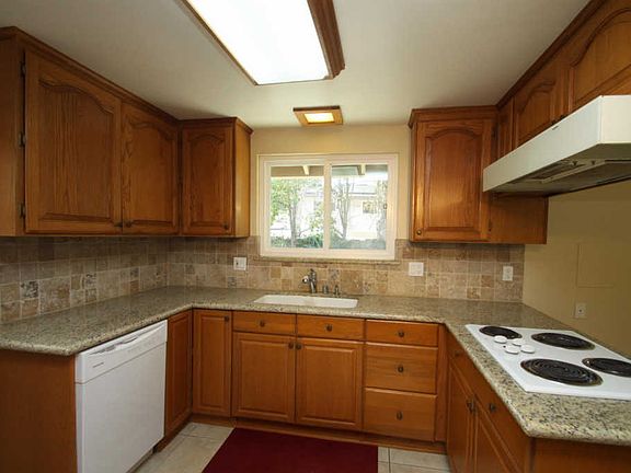 2nd image of 569 S Danville Ave