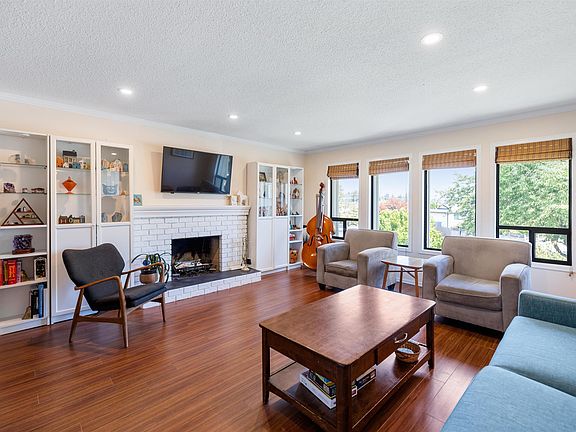 4th image of 21226 94b Ave