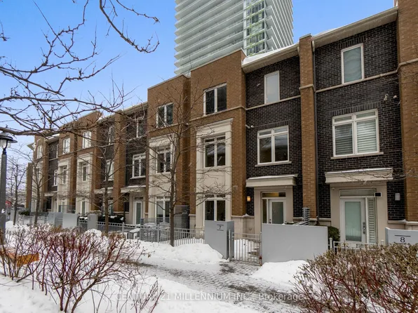 370 Square One Dr #7, Mississauga, ON L5B 0E6