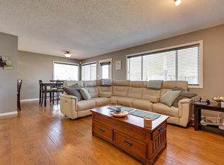 2208 Baker Clos SW, Edmonton, AB T6W 1G9