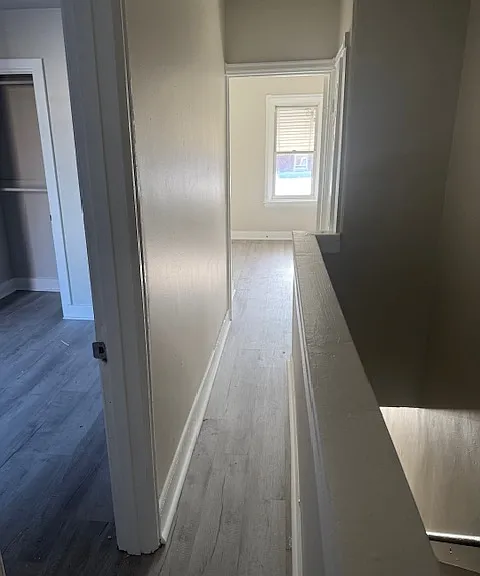 103 E 24th St #1 — Photo 9