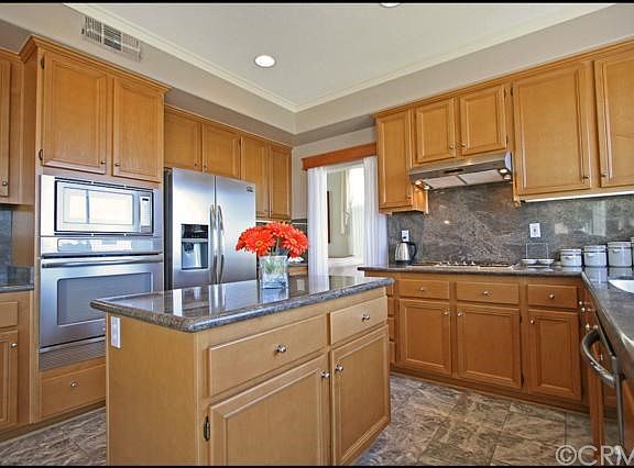 5th image of 5 Larkspur Dr