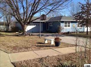 6536 SW 26th Ct, Topeka, KS 66614