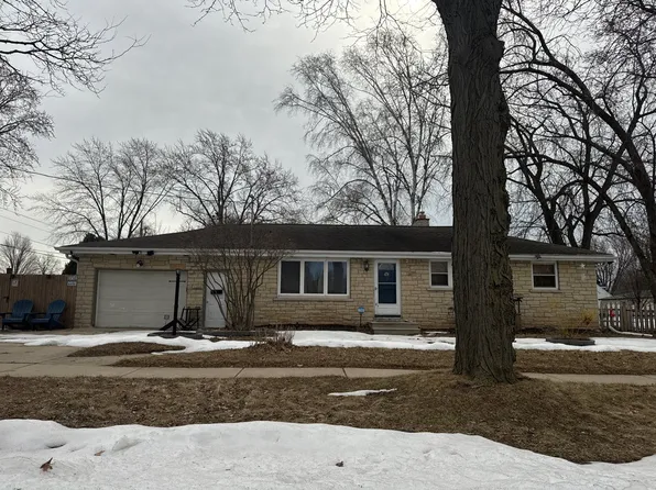 1415 S Locust St, Green Bay, WI 54304