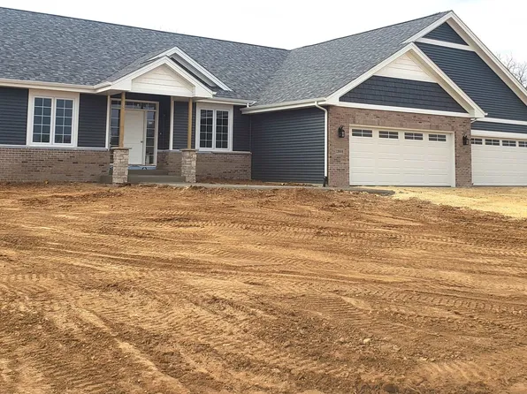 13888 Bradley Dr, Roscoe, IL 61073