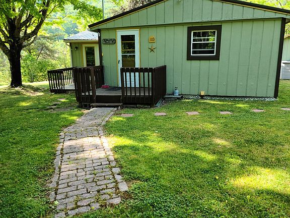2nd image of 103 Blackberry Ln