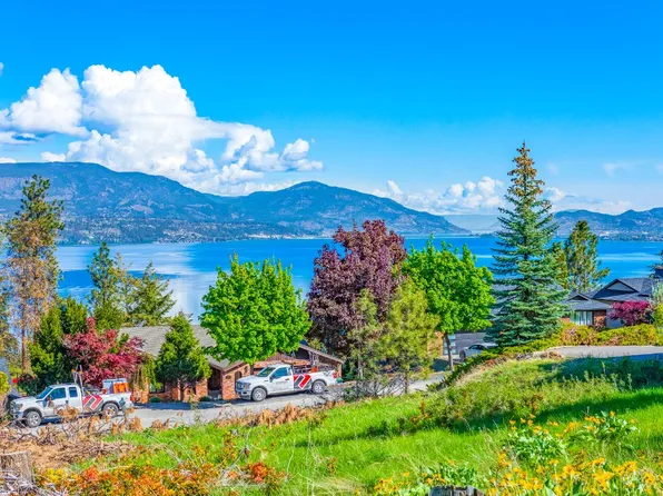 375 Okaview Rd, Kelowna, BC V1W 4K3