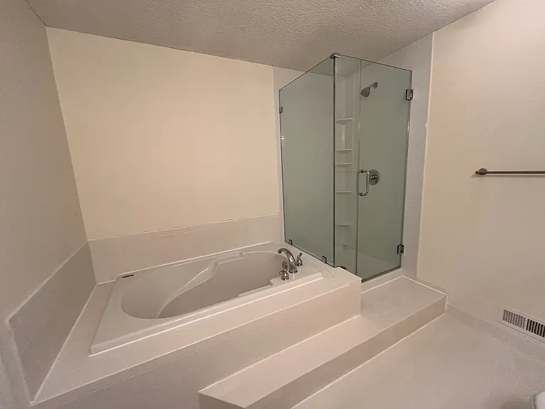 Master bath - jacuzzi deep soak tub and separate shower