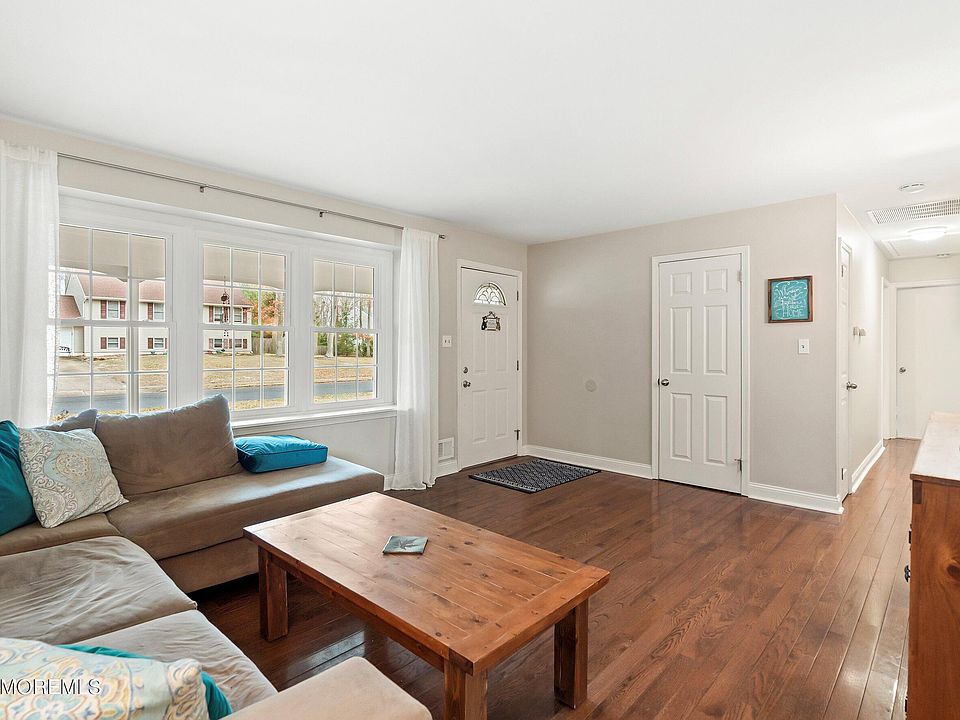 NEIGHBORHOOD｜11SS Acre/ C-JKT（L） 11 Ashford Road, Jackson, NJ 08527 | Zillow