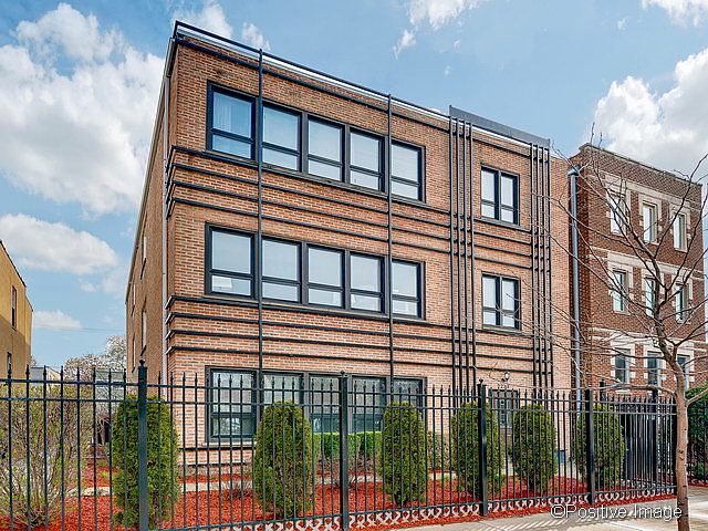 1st image of 2233 W Lawrence Ave #3