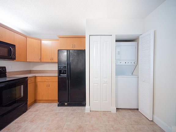 5th image of 805 N Franklin Ave #805K